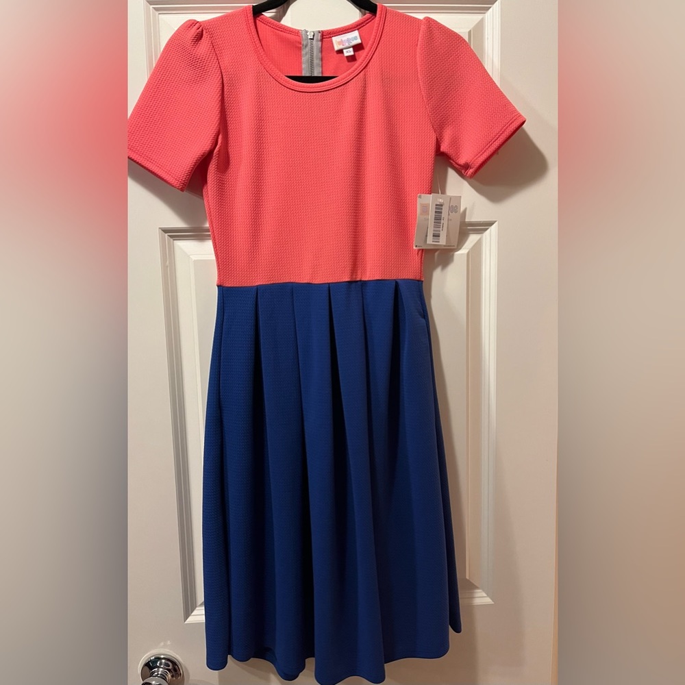 Size XS Amelia lularoe dress